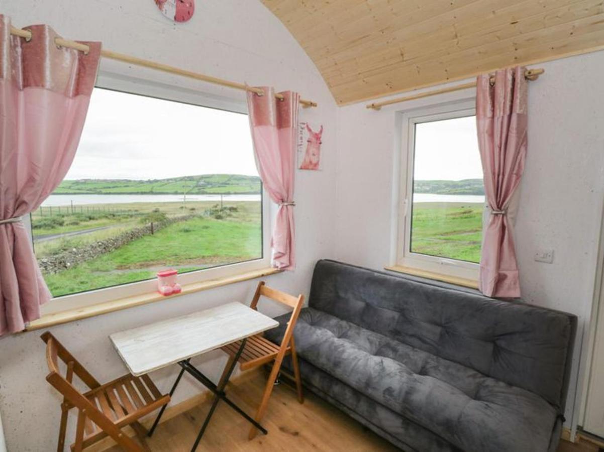 Holiday home The Beautiful Lazy Llama Shepherd Hut Farm